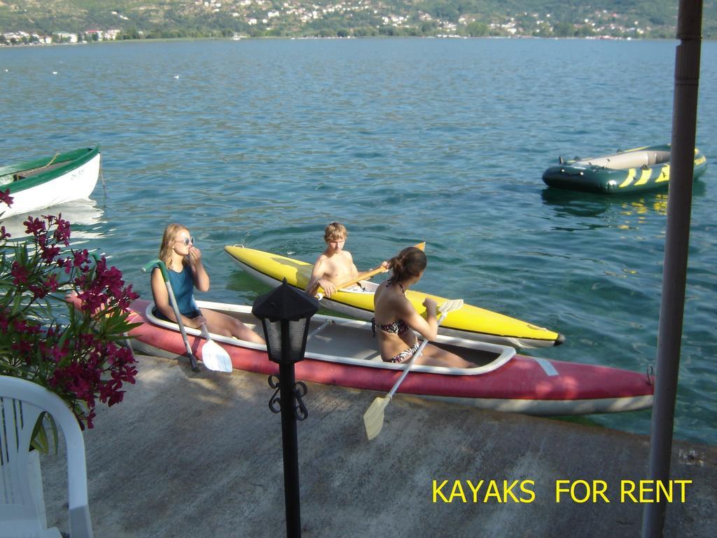 'By The Lake' Apartments Ohrid Kamer foto